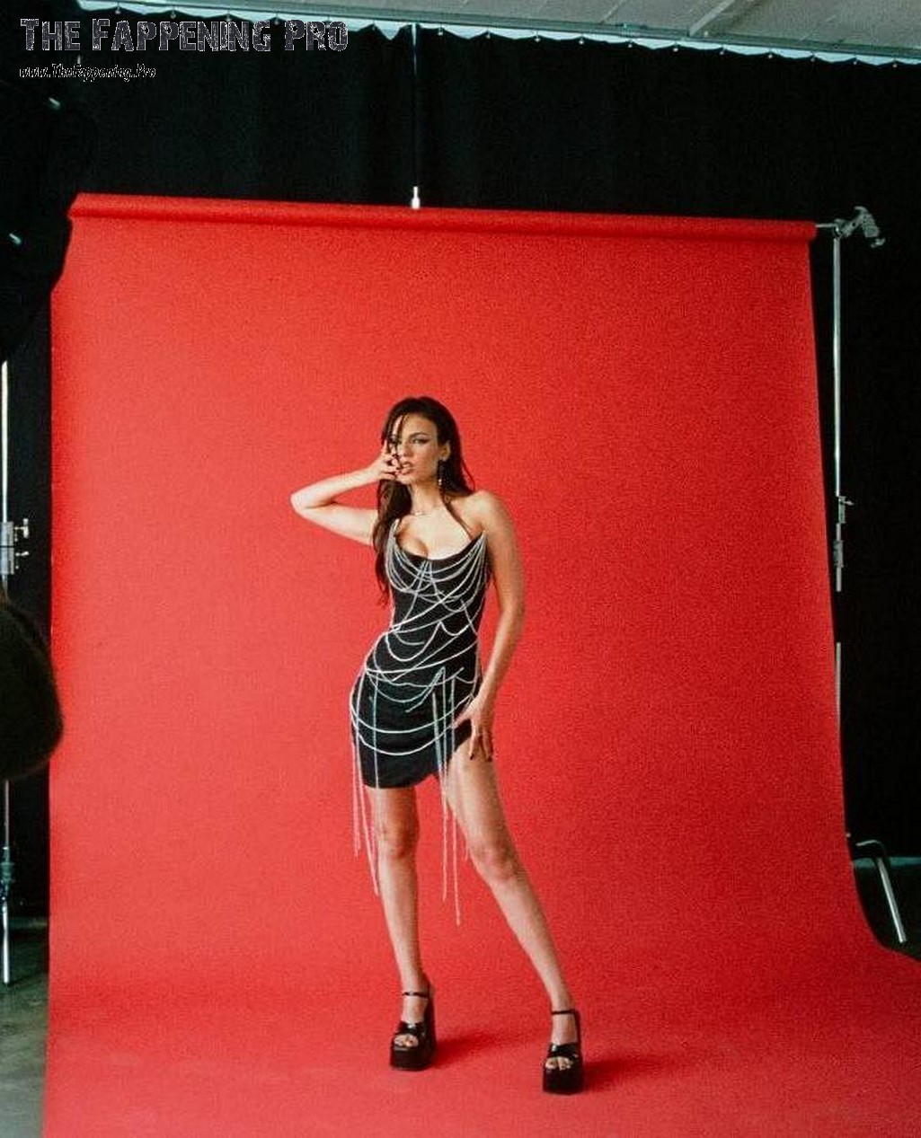 Victoria Justice BTS