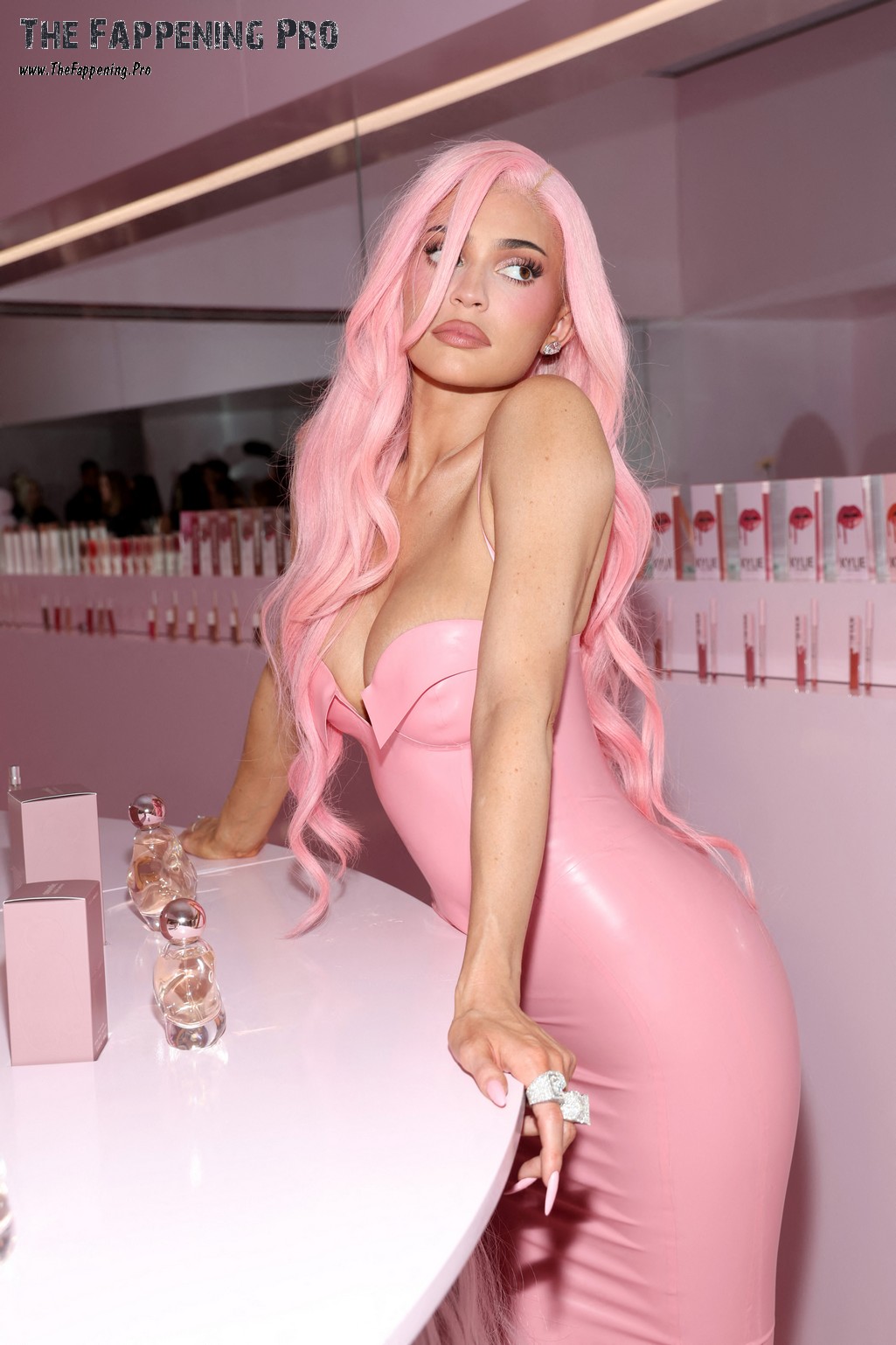 Kylie Jenner Sexy In Pink