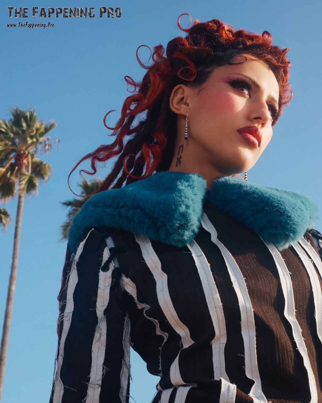 Abby-Lynn Keen Sexy Red Head Singer (6 Photos)