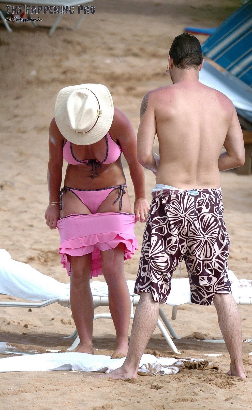 Britney Spears Sexy Cameltoe Exposed (21 Photos)