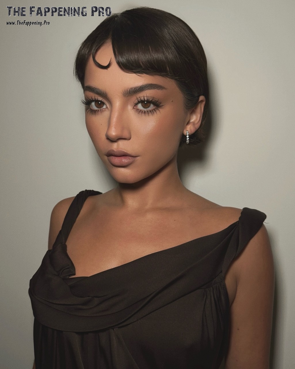 Isabela Merced Pokies