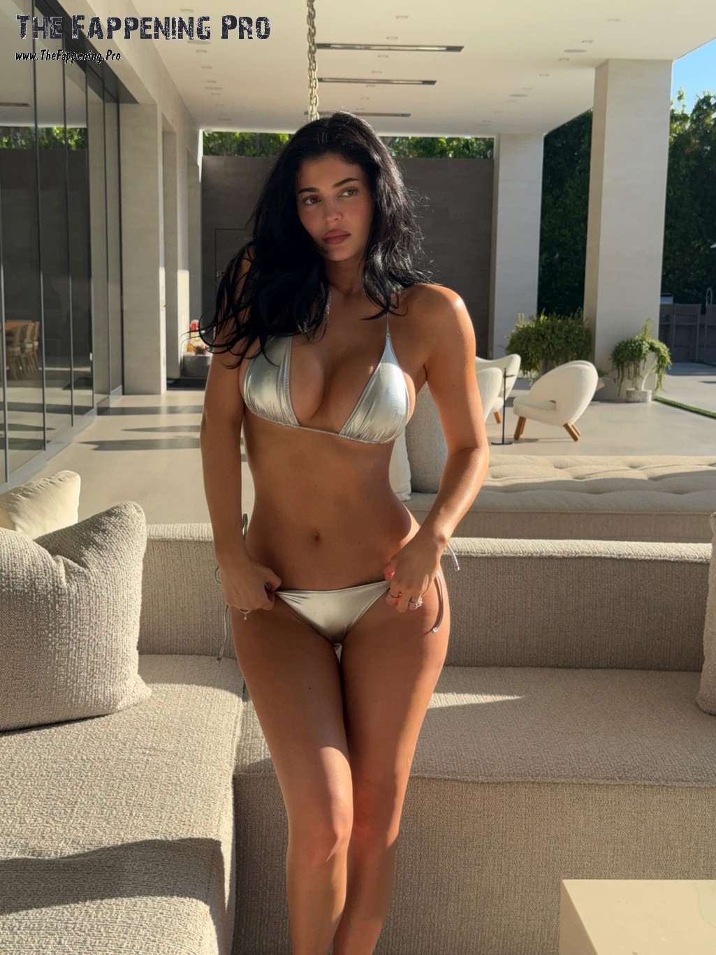 Kylie Jenner Exposed Big Bobos In 2026 (14 Photos)