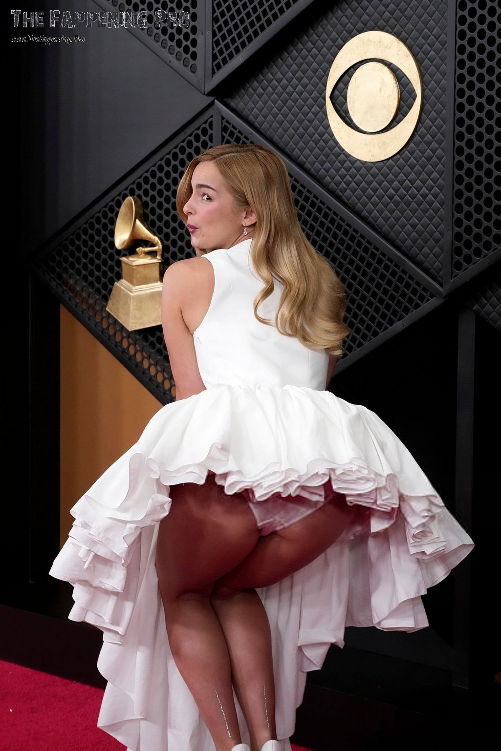 Addison Rae Exposed Wet Panties Upskirt