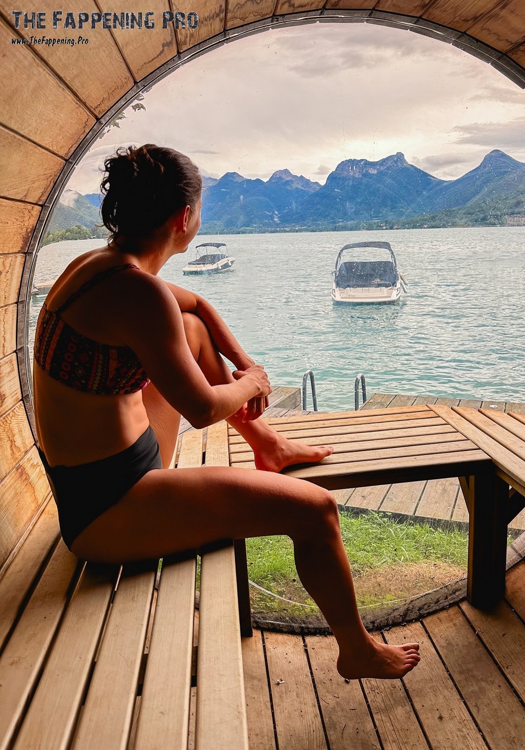 Julia Simon Bare Feet