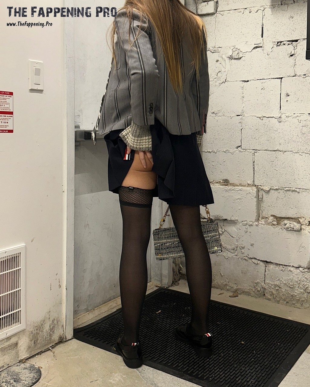 Allegra Shaw Upskirt