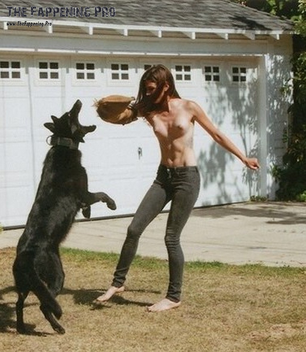 Renata Gubaeva Nude Outdoor