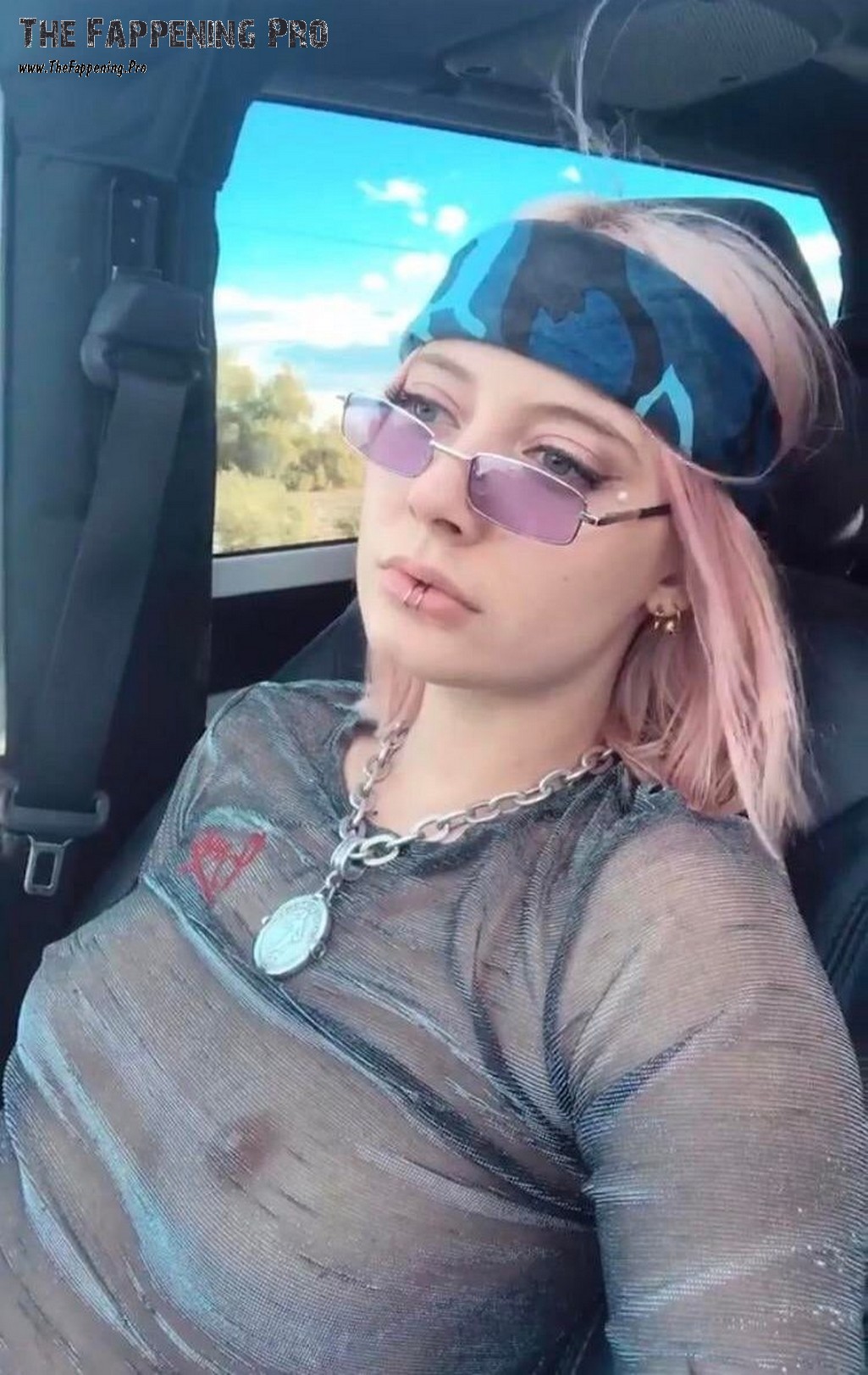 Vanessa Dubasso Tits Exposed