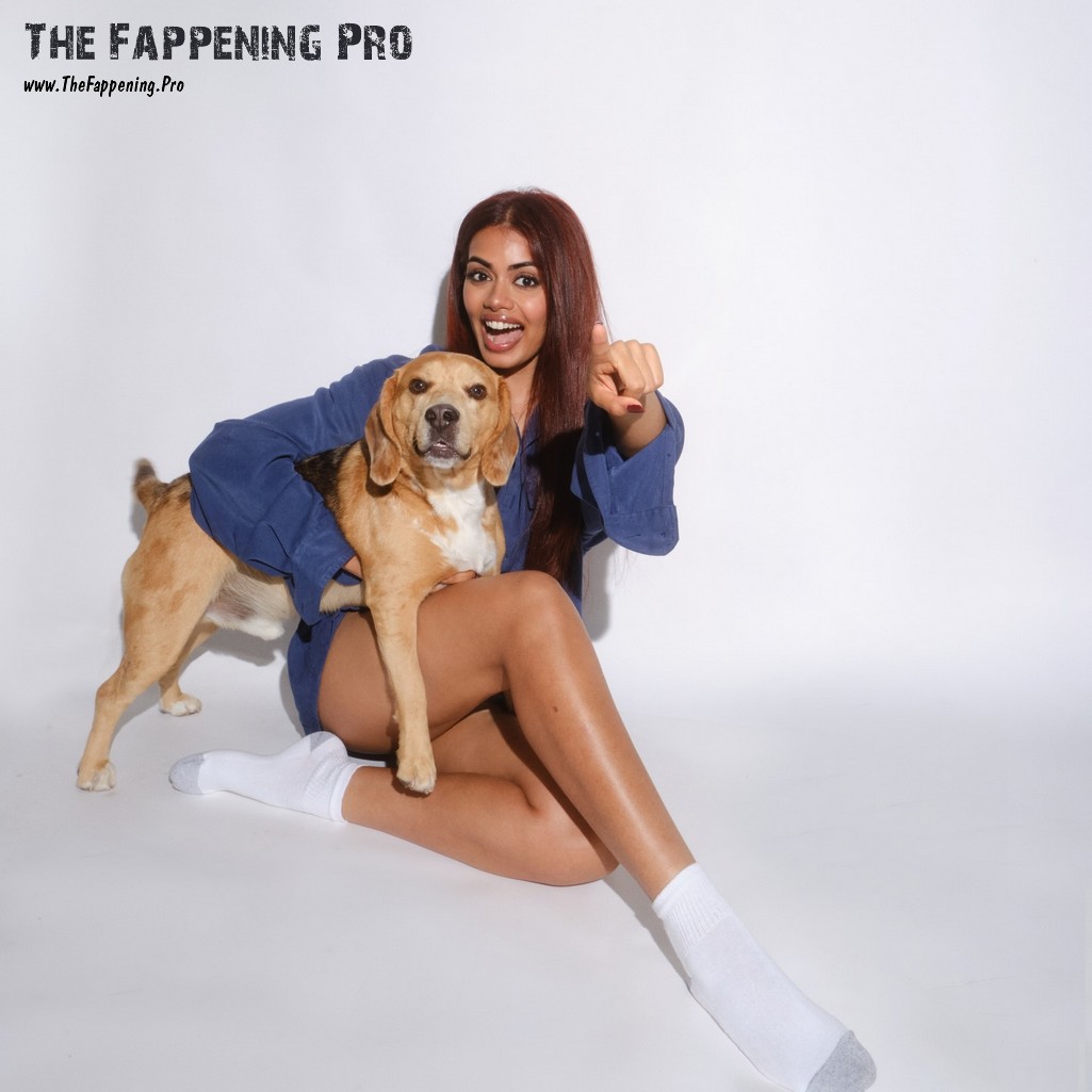 Megan Suri Sexy With Her Dog