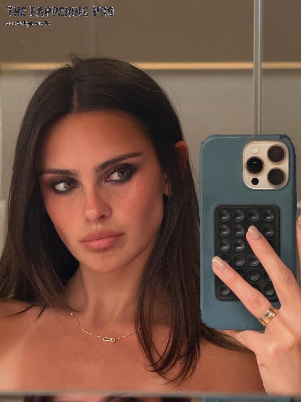 Alicia Breuer Selfie