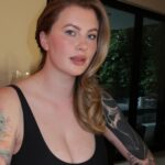 Ireland Baldwin Tits