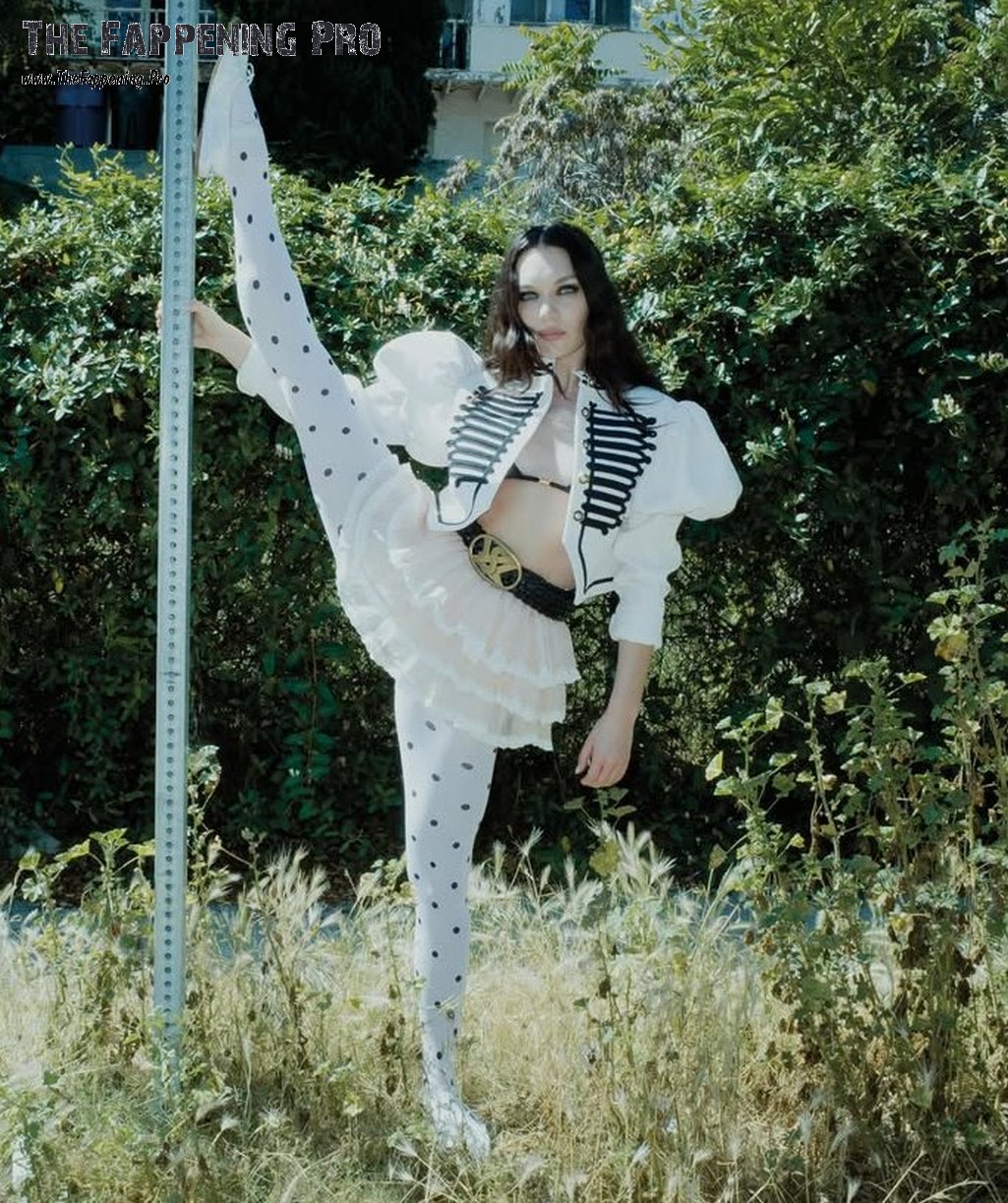 Maddie Ziegler Legs Up