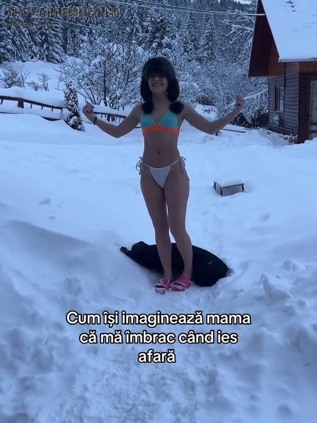 Alexandra Capitanescu Sexy In Bikini