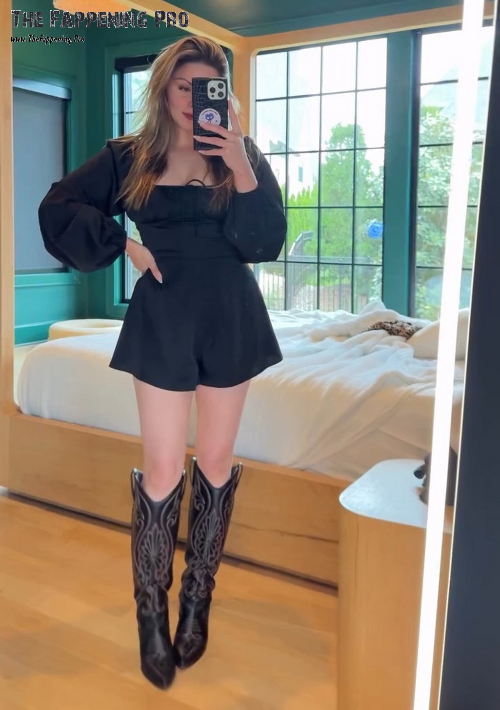 Ariel Winter Leggy In Black Dress