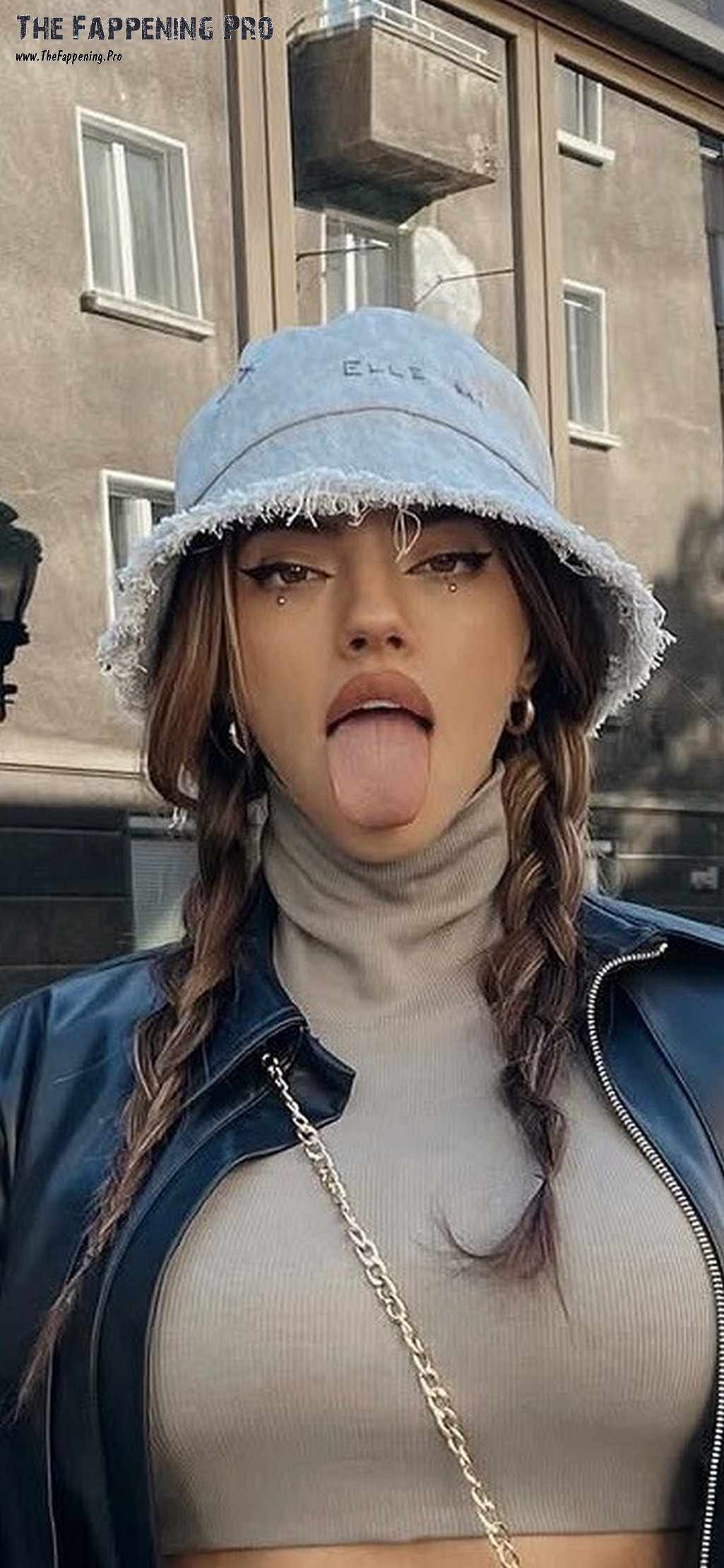 Singer Dara Ahegao