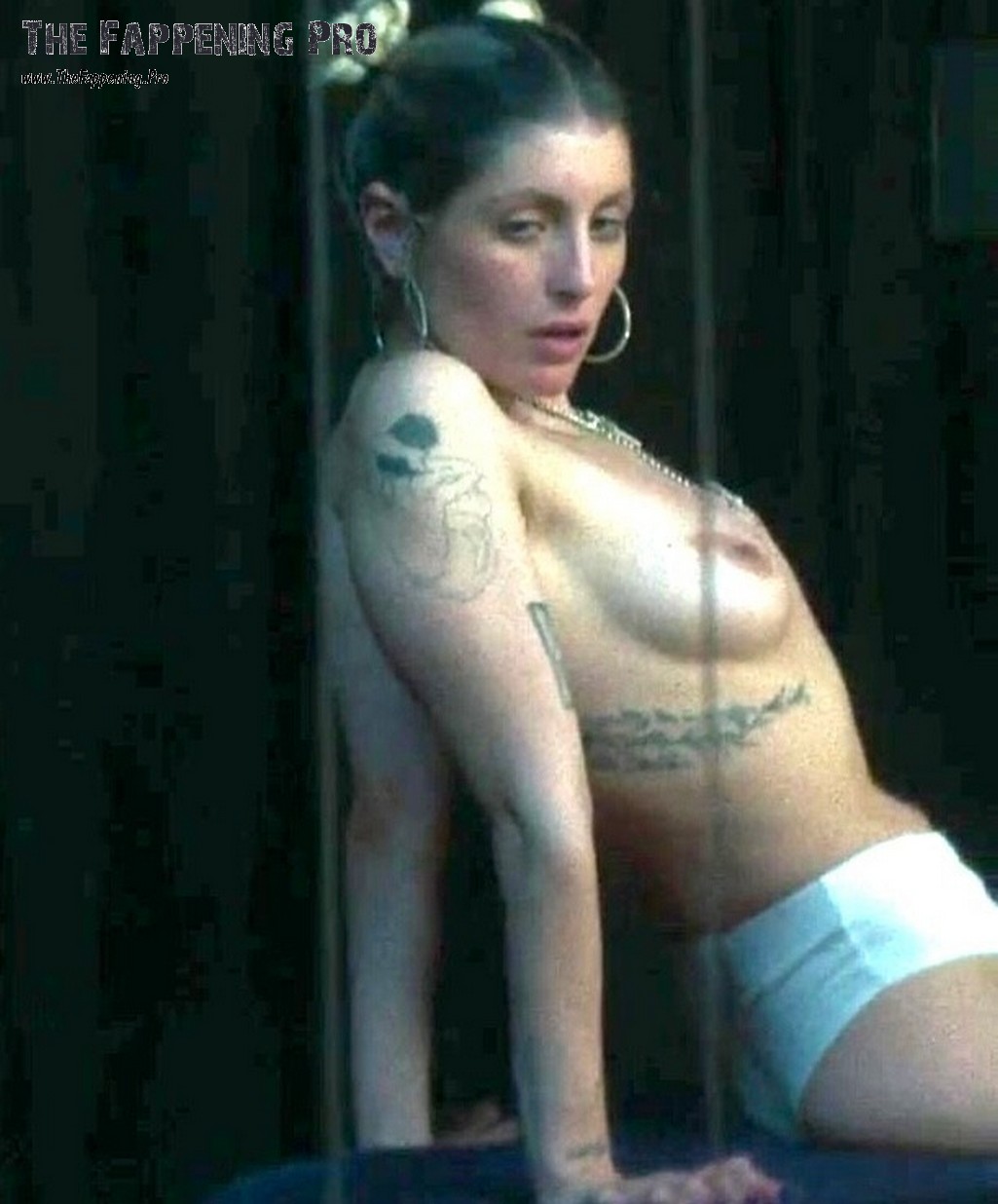 Tatu Glikman Naked