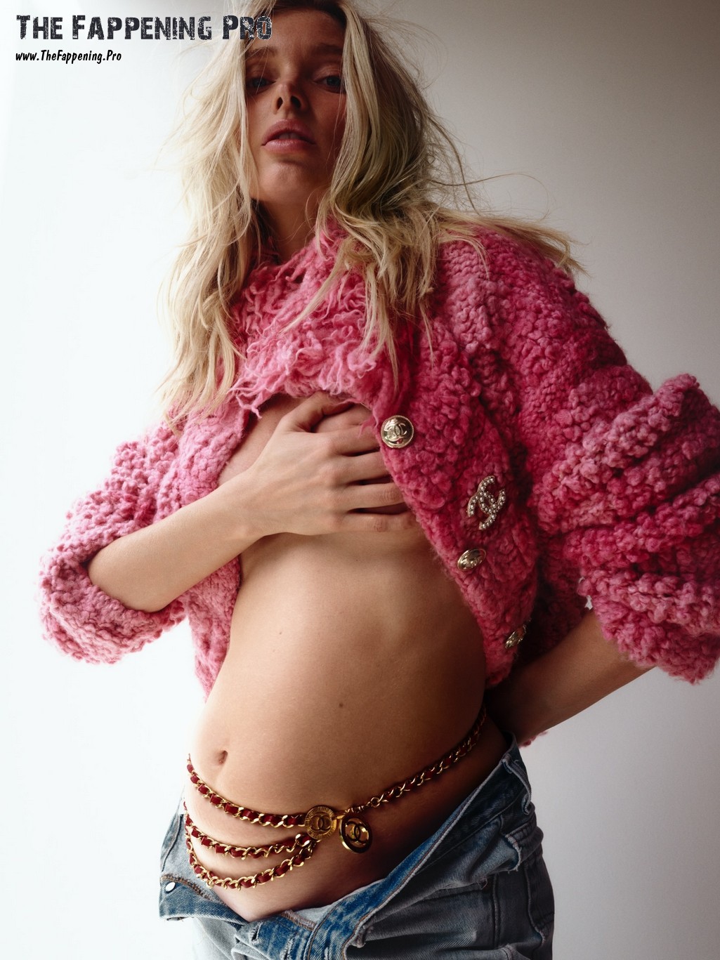 Elsa Hosk Pregnant