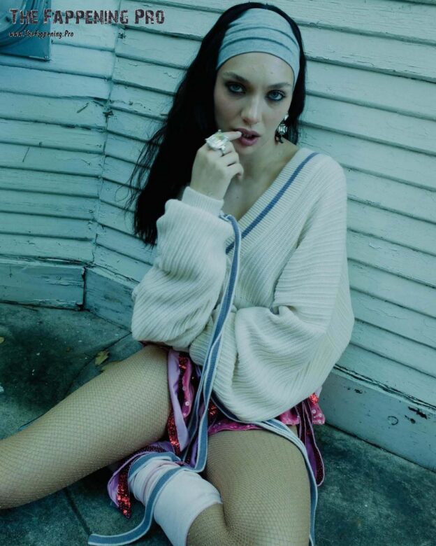 Maddie Ziegler Sexy