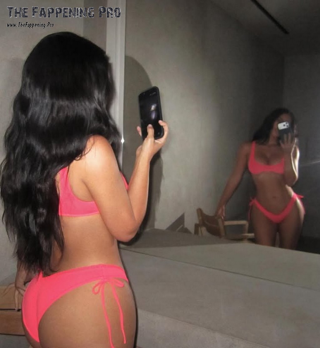 Kim Kardashian Ass
