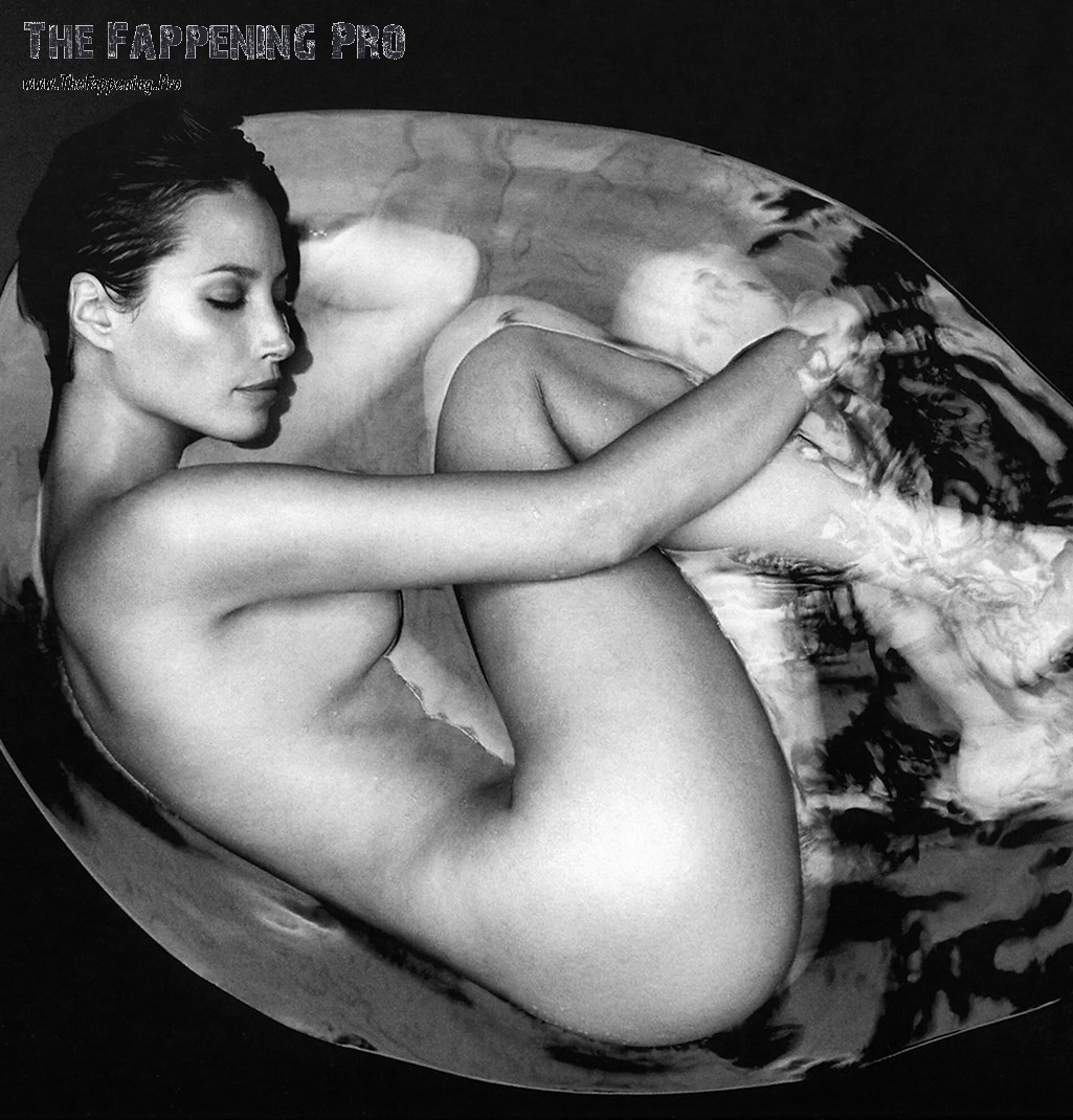 Christy Turlington Bare Feet Nudity