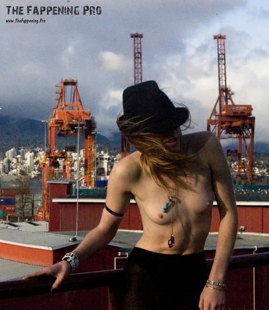 Jana Broughton Topless Fashion Model