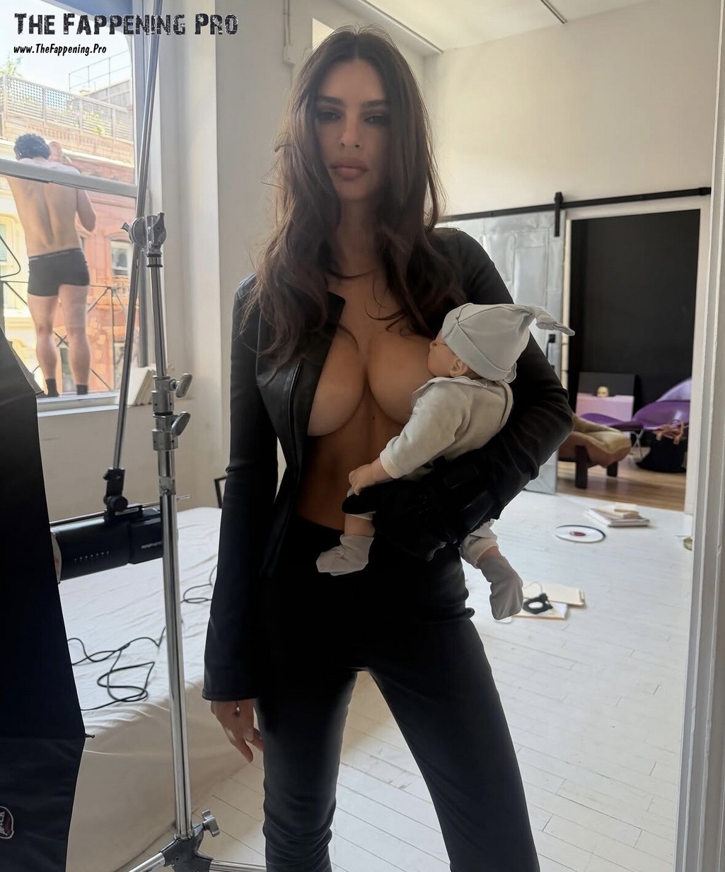 Emily Ratajkowski Nude