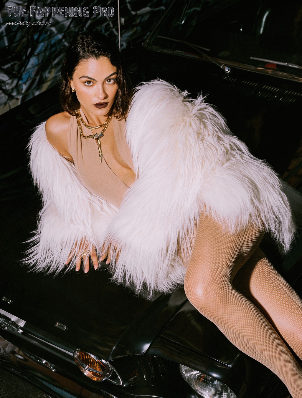 Camila Mendes Hot