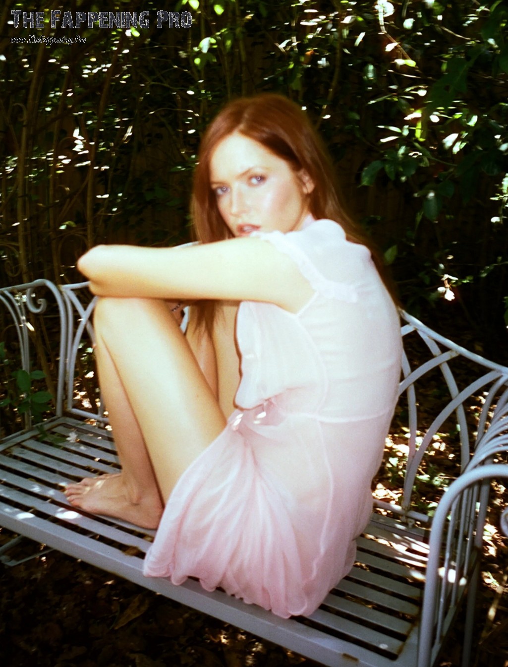 Ellie Bamber The Fappening
