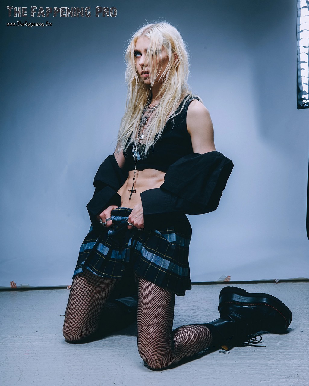 Taylor Momsen Sexy