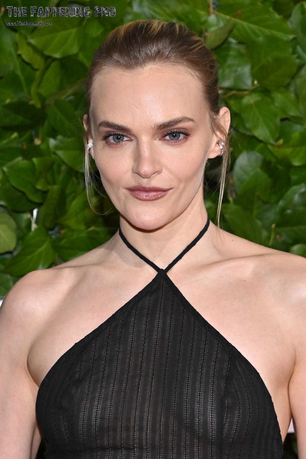 Madeline Brewer See Through Nudity