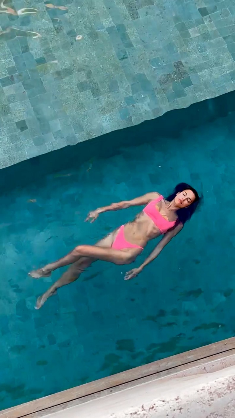 Irina Shayk Hot