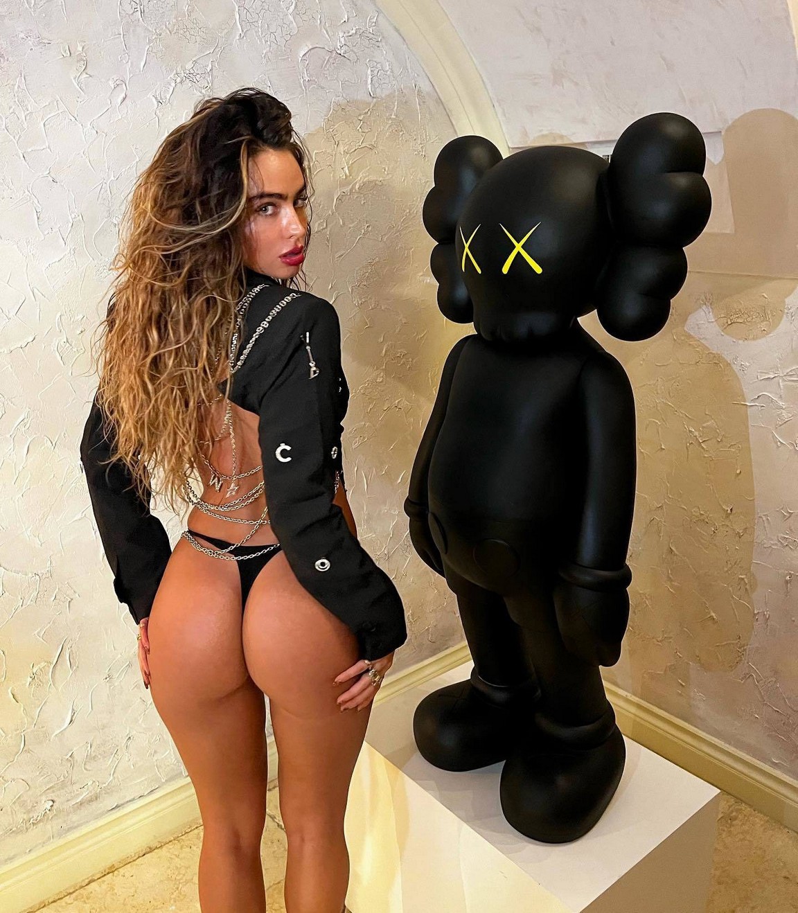 Sommer Ray Ass