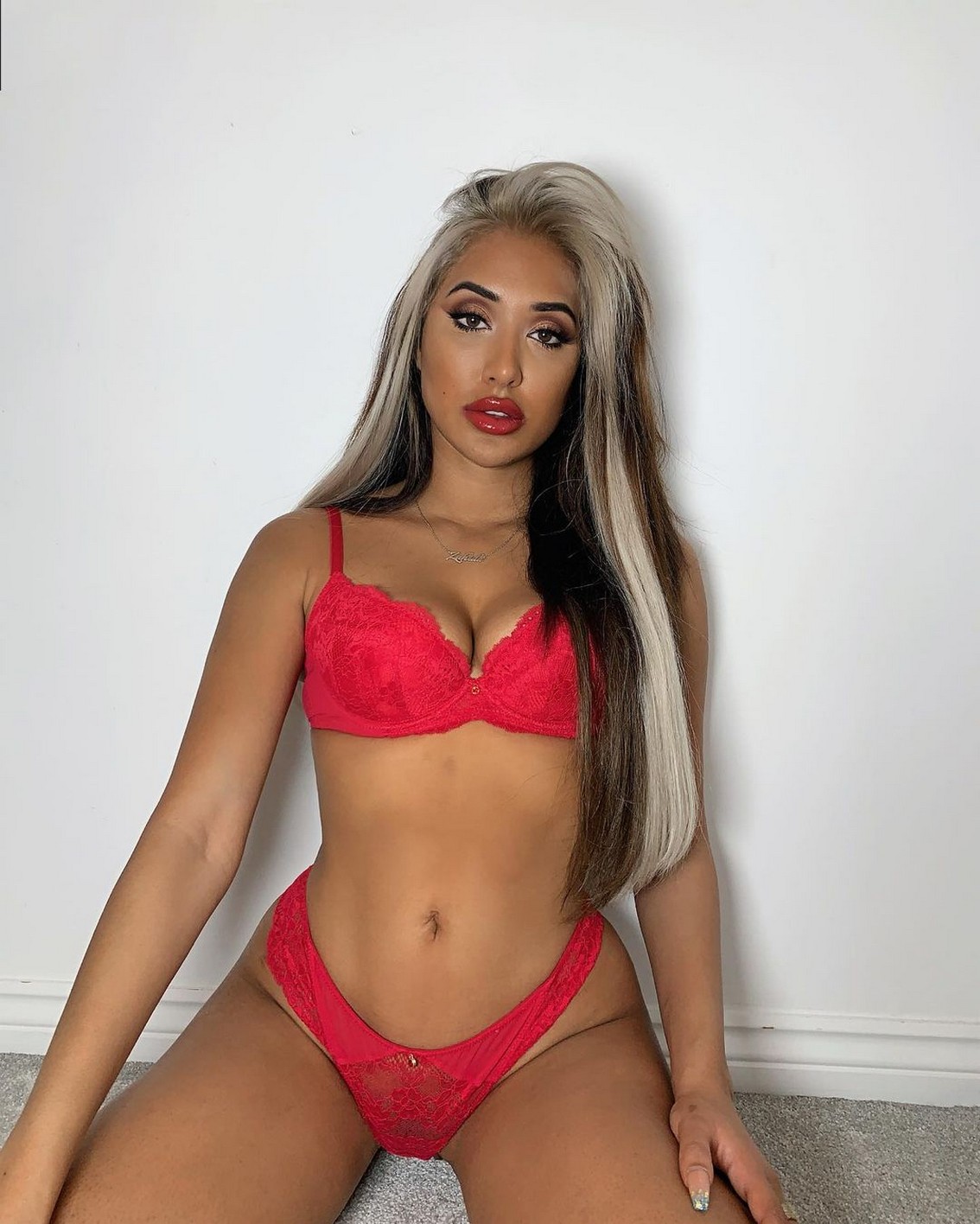 Zahida Allen Sexy Xmas