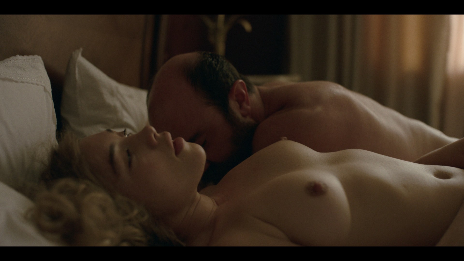 Florence Pugh Tits