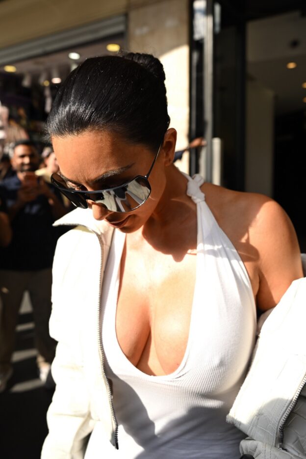 Kim Kardashian And Her Bit Tits